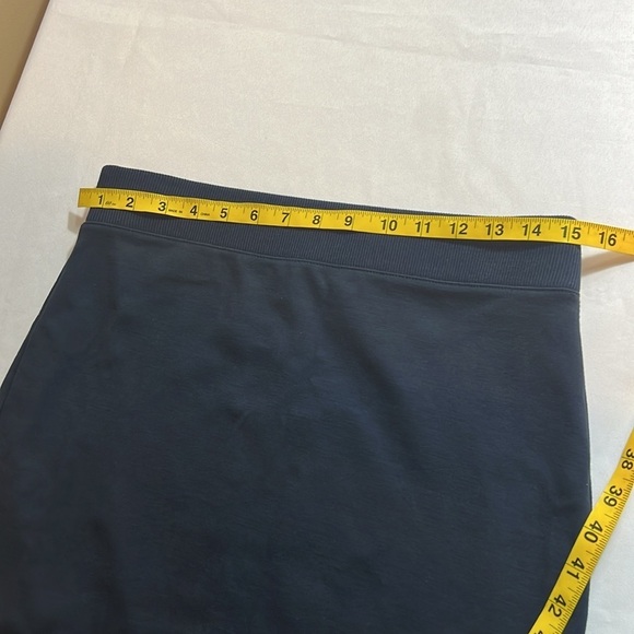 Banana Republic Pencil Skirt Womens Sz Small Navy Blue Pull On Stretch Waistline - Picture 5 of 8